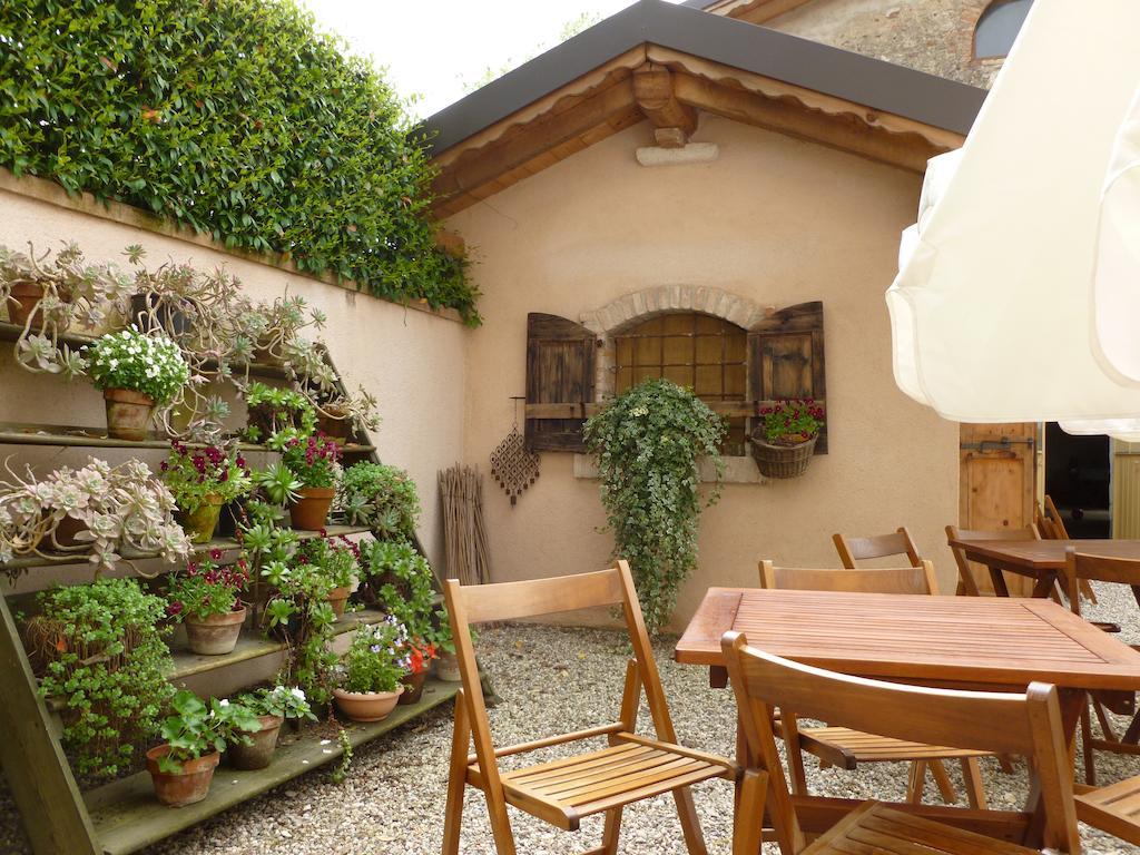 Le Camere Di Virgilio Monzambano Bagian luar foto