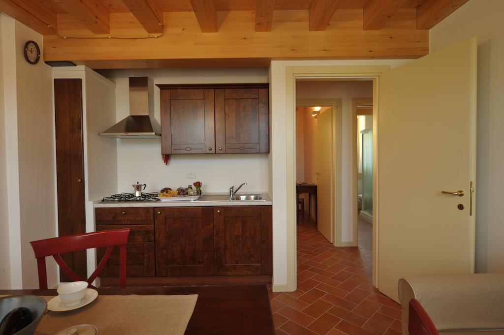 Le Camere Di Virgilio Monzambano Ruang foto